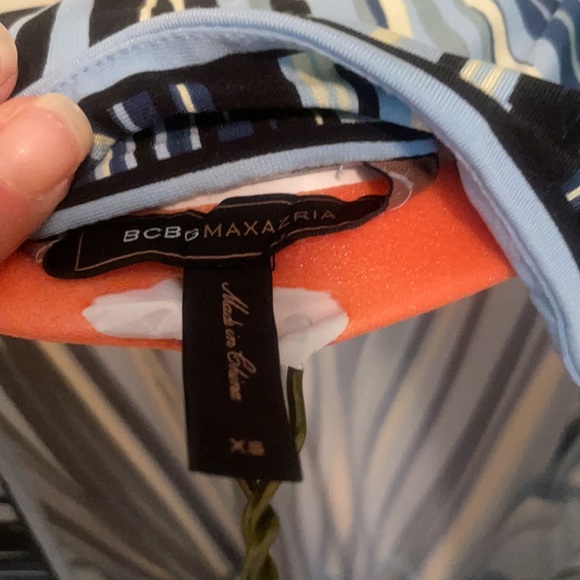 Vintage BCBG Cap Sleeved Wrap Dress - Picture 3 of 5